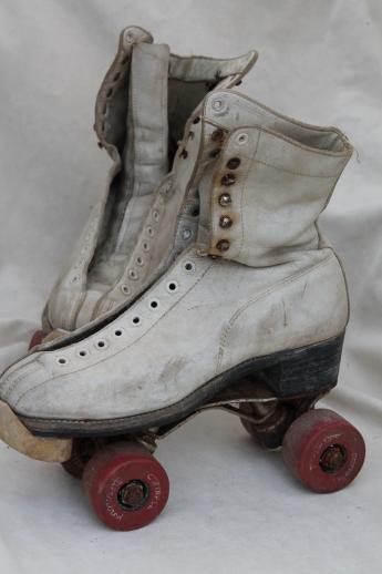 photo of retro vintage roller skates w/ leather boots, very rough, great garden flower planters! #3