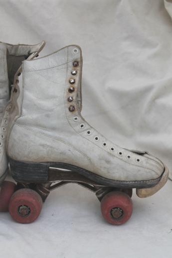 photo of retro vintage roller skates w/ leather boots, very rough, great garden flower planters! #6