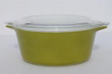 catalog photo of retro vintage verde green Pyrex casserole baking dish w/ clear glass cover