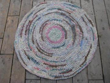 catalog photo of round vintage 1930's cotton rag rug, hand-crocheted