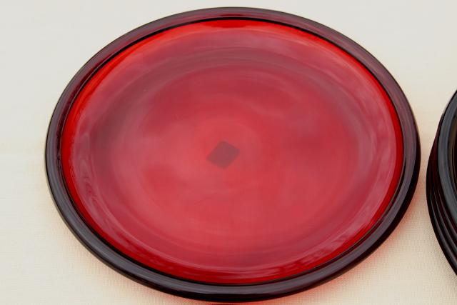 photo of ruby red glass dinner buffet plates, Arcoroc Cocoon pattern w/ Crate & Barrel label #3