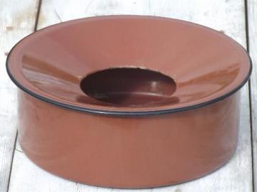 catalog photo of rust red antique enamelware spittoon w/ primitive old enamel pan shape