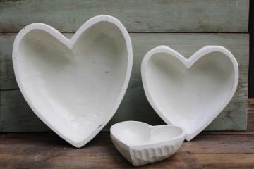 rustic carved wood hearts nesting bowls w/ weathered white paint finish, modern farmhouse decor 