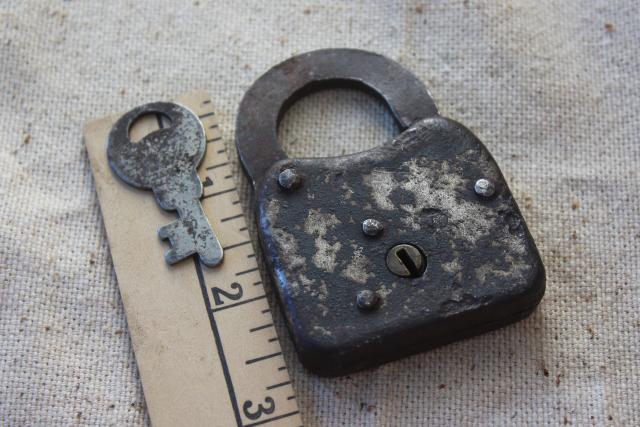 photo of rustic old antique padlock, iron lock w/ working key, worn original vintage patina #4