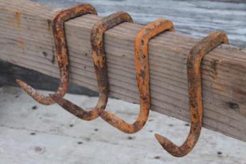 catalog photo of rustic old forged iron hook, lot of 4 antique vintage rusty iron hooks