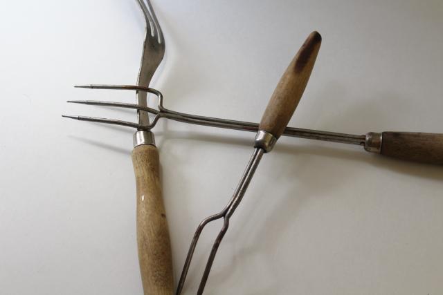 photo of rustic old toasting forks & unusual meat fork, antique vintage kitchen utensils #6