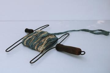 catalog photo of rustic vintage primitive rope winder, wood handled wire frame w/ old cotton rag ball yarn