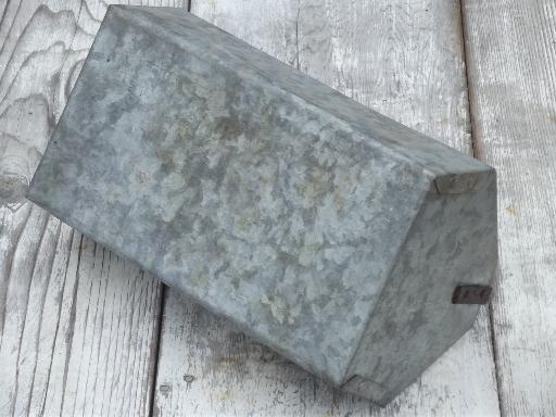 photo of rustic vintage zinc metal tool box tote or carrier w/ rusty iron handle #5