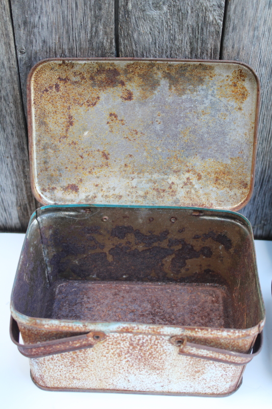 photo of rusty crusty old tin picnic baskets or sand buckets, vintage metal toy lunch boxes w/ handles  #6