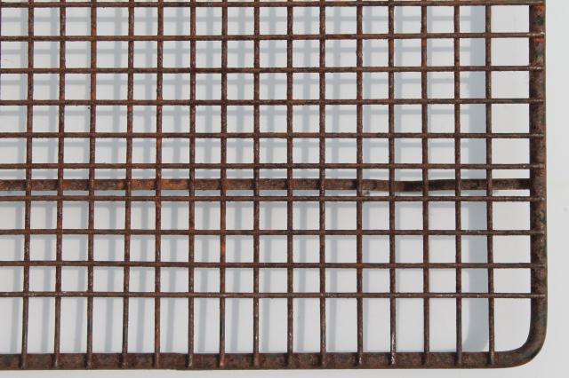 photo of rusty old antique wire cooling rack, primitive vintage kitchen tool photo prop #3