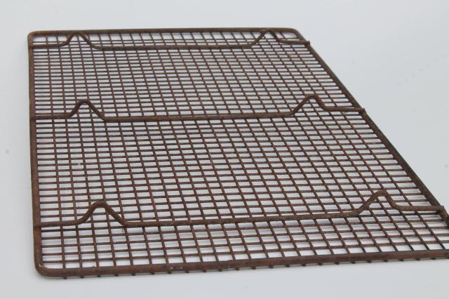 photo of rusty old antique wire cooling rack, primitive vintage kitchen tool photo prop #5