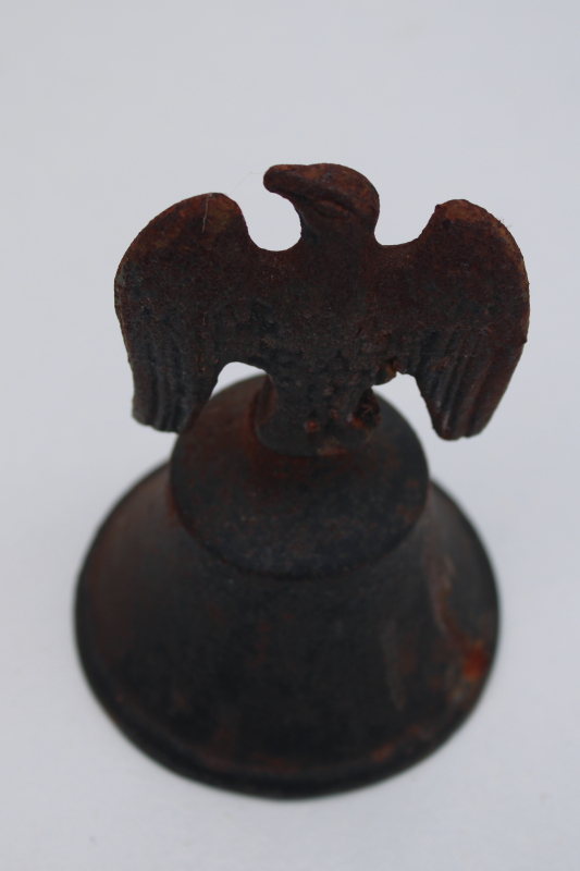 photo of rusty old cast iron bell w/ Federal eagle, primitive style vintage Americana bicentennial #3