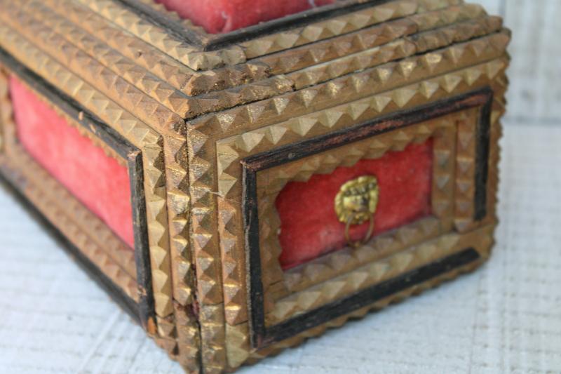 photo of sawtooth carving hand carved wood pincushion 'box' vintage primitive tramp art style #4