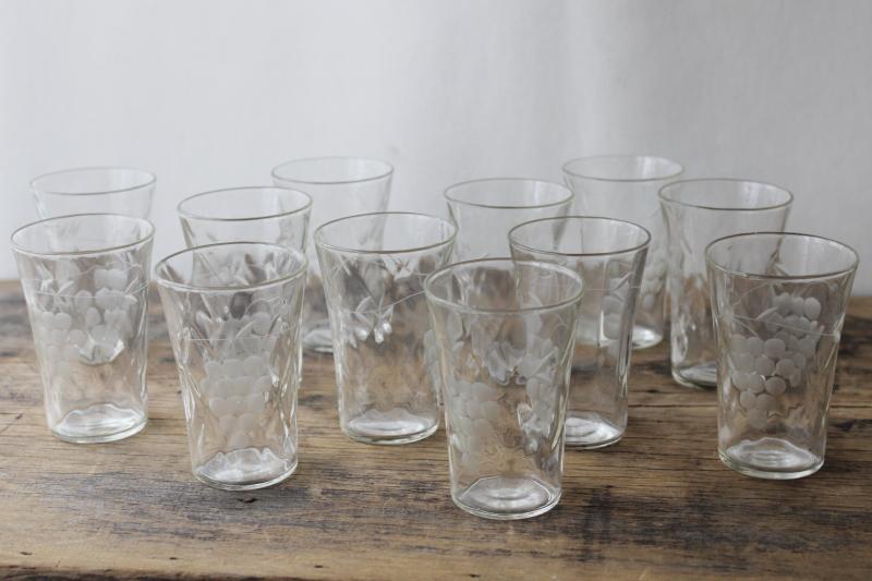 photo of set 12 vintage juice or cordial glasses, wheel cut grapes etch, clear depression glass #1