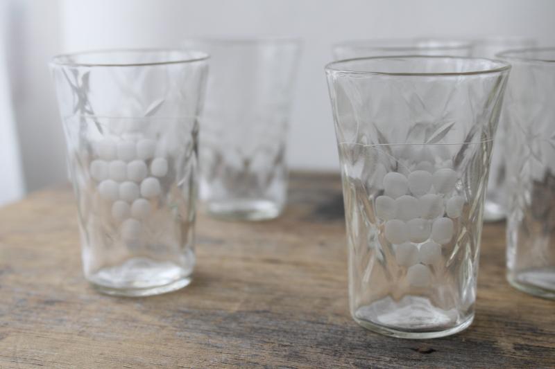 photo of set 12 vintage juice or cordial glasses, wheel cut grapes etch, clear depression glass #2