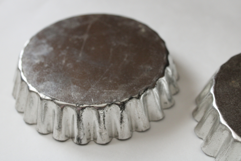photo of set of 12 fluted tin pastry molds, tiny tartlet quiche or tart baking pans #9