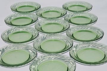 catalog photo of set of 12 spring green glass salad plates, vintage Pyrex festiva pattern glassware 