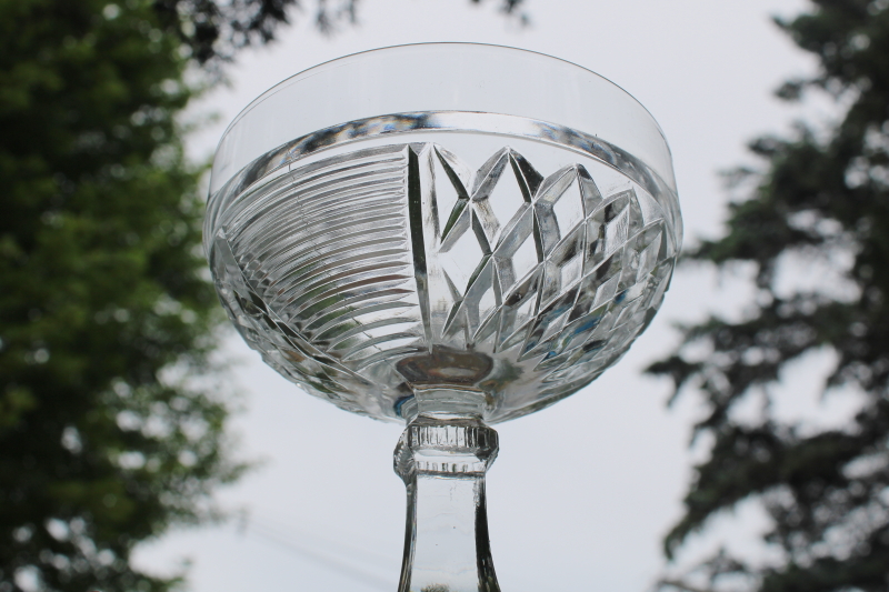 photo of set of 8 champagne glasses, Contessa pattern Saben crystal 1990s vintage #5