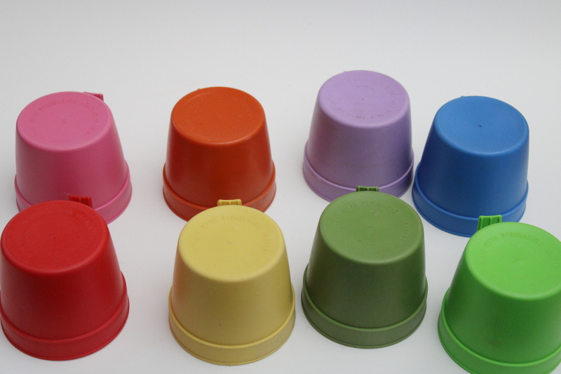 photo of set of eight 1970s vintage plastic mugs, margarine cups in rainbow colors collection #10