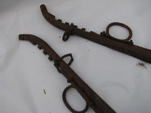 photo of set of primitive antique cast iron harness hames for team of horses, 1916 patent #4