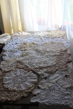 catalog photo of shabby chic crochet doily lot, vintage lace doilies & round centerpieces