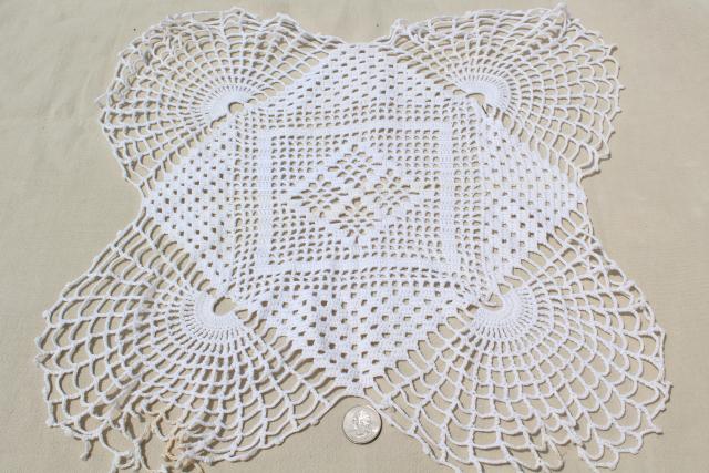 photo of shabby chic vintage lace doilies & centerpieces, crochet doily lot #10