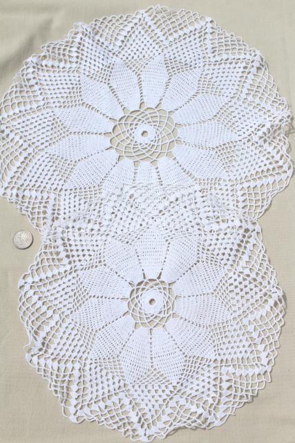 photo of shabby chic vintage lace doilies & centerpieces, crochet doily lot #14