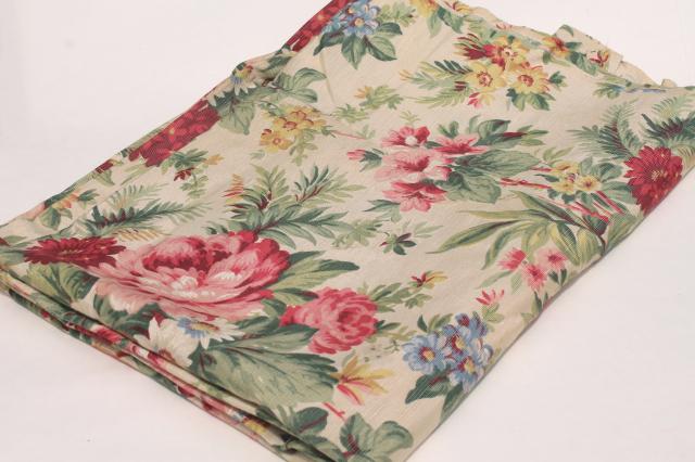 photo of shabby cottage chic vintage floral print cotton corde fabric for accessories or home decor #4