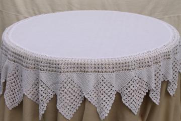 catalog photo of shabby cottage chic vintage white linen round tablecloth w/ wide crochet lace edging