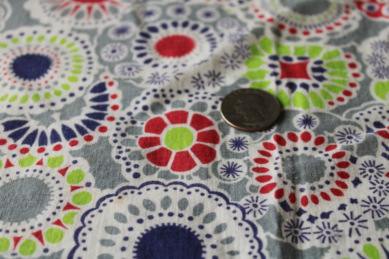 photo of shabby faded vintage cotton feed sack fabric, sunburst daisies lime navy blue red gray  #4