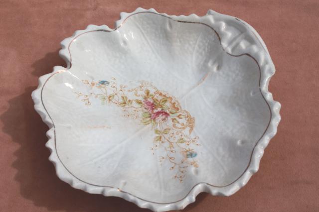 photo of shabby lovely old leaf shape china bowls, late 1800s early 1900s vintage American china #12