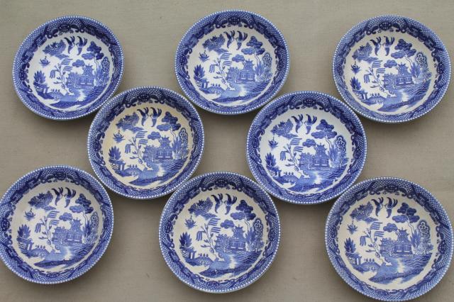 photo of shabby old browned blue & white china bowls, vintage Japan willowware blue willow #2