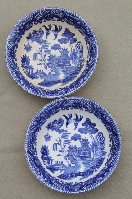 photo of shabby old browned blue & white china bowls, vintage Japan willowware blue willow #5