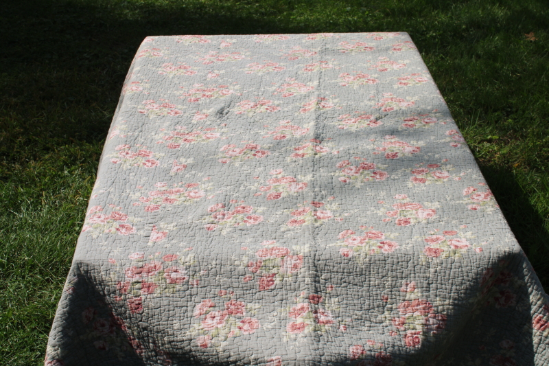 photo of shabby roses floral print cotton quilt bed cover, girly dreamy cottagecore bedding  #1