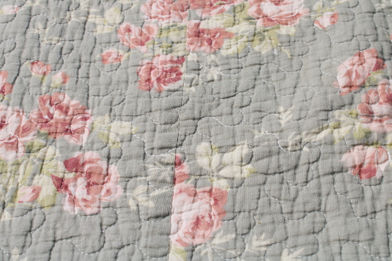 photo of shabby roses floral print cotton quilt bed cover, girly dreamy cottagecore bedding #2