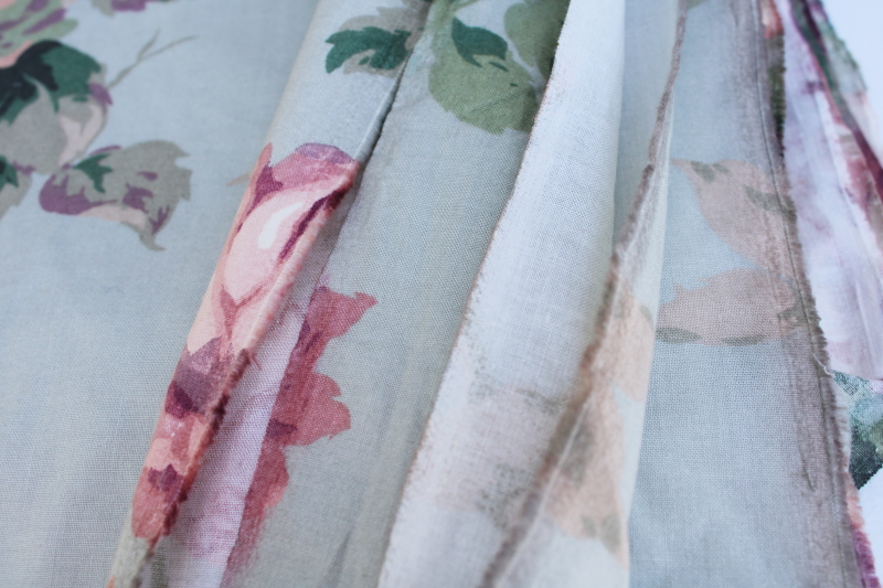 photo of shabby style vintage fabric, cabbage roses print floral lavender pink on pale blue #3