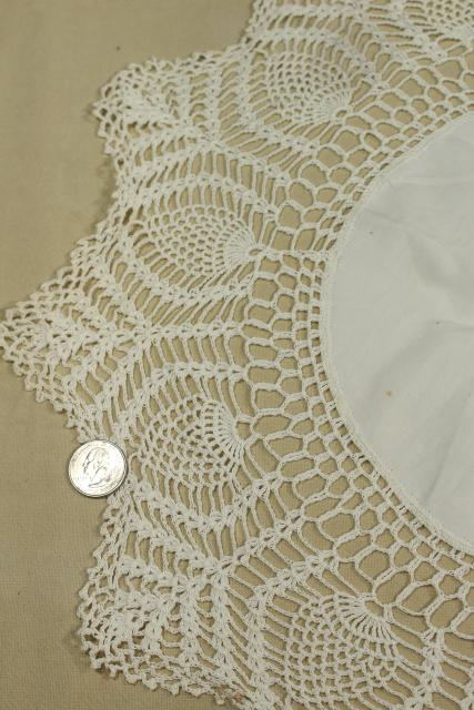 photo of shabby vintage doily lot, lace trimmed linen table mats & centerpieces w/ crochet edgings #5