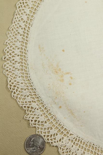 photo of shabby vintage doily lot, lace trimmed linen table mats & centerpieces w/ crochet edgings #7