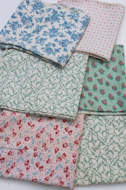 photo of shabby vintage feedsack fabric, lot of pretty print cotton flour sack / feed sacks #5