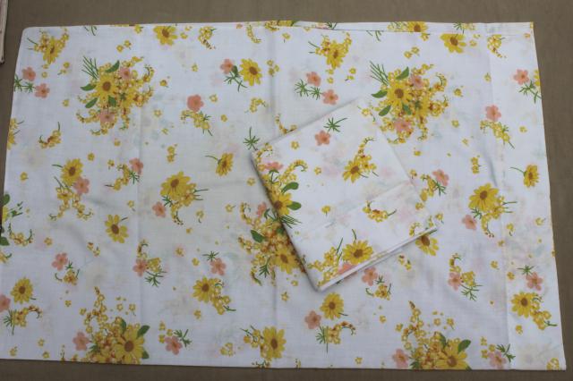 photo of shabby vintage pillowcases lot, floral print fabric or embroidered pillowcases w/ crochet lace #7