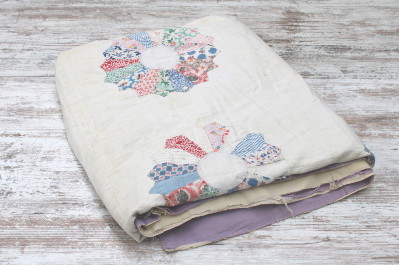 photo of shabby vintage quilt, dresden plate pattern cotton prints w/ hand stitched quilting #5