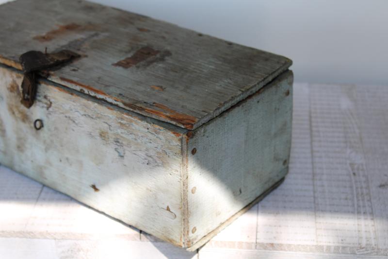 photo of shabby vintage wood toolbox w/ old blue paint, rustic farmhouse style primitive #7