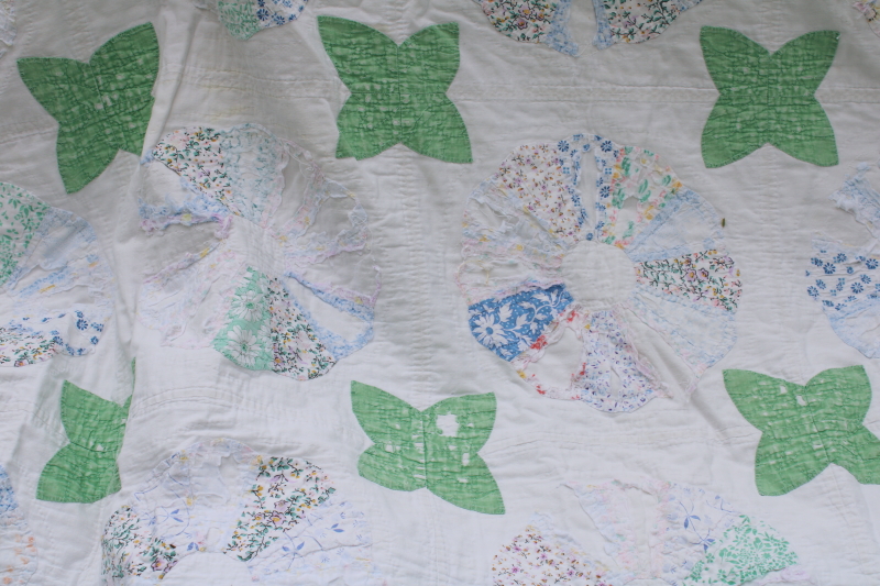 photo of shabby worn antique patchwork quilt, hand stitched dresden plate pattern old cotton prints 1930s vintage  #3