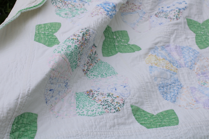 photo of shabby worn antique patchwork quilt, hand stitched dresden plate pattern old cotton prints 1930s vintage  #4