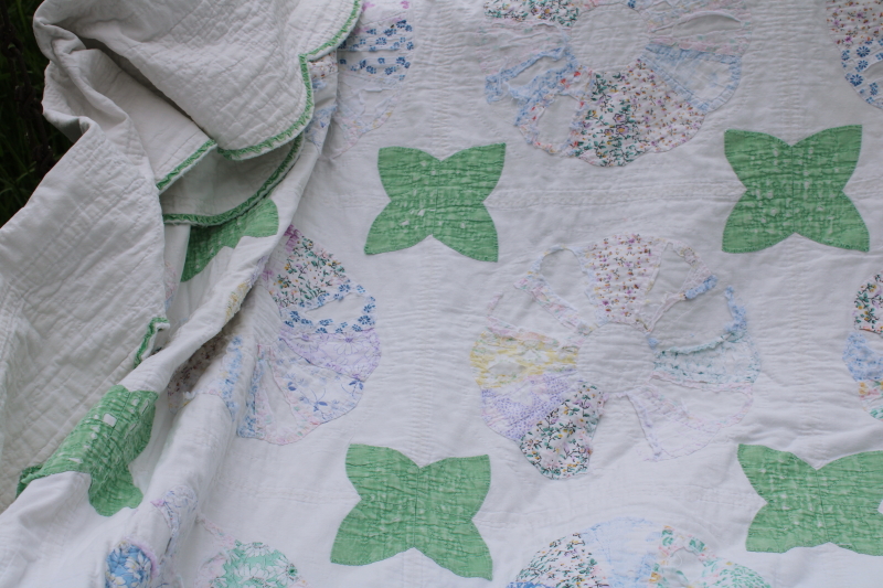 photo of shabby worn antique patchwork quilt, hand stitched dresden plate pattern old cotton prints 1930s vintage  #6