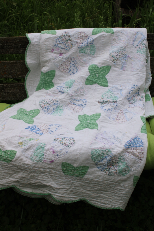 photo of shabby worn antique patchwork quilt, hand stitched dresden plate pattern old cotton prints 1930s vintage  #9