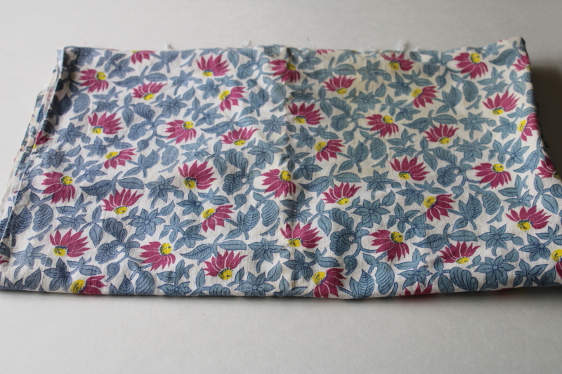 photo of shabby yellowed vintage cotton feed sack fabric, floral print plum daisies w/ blue  #5