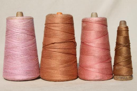 photo of shades of tan rose brown primitive grubby old spools of vintage cotton cord thread #3