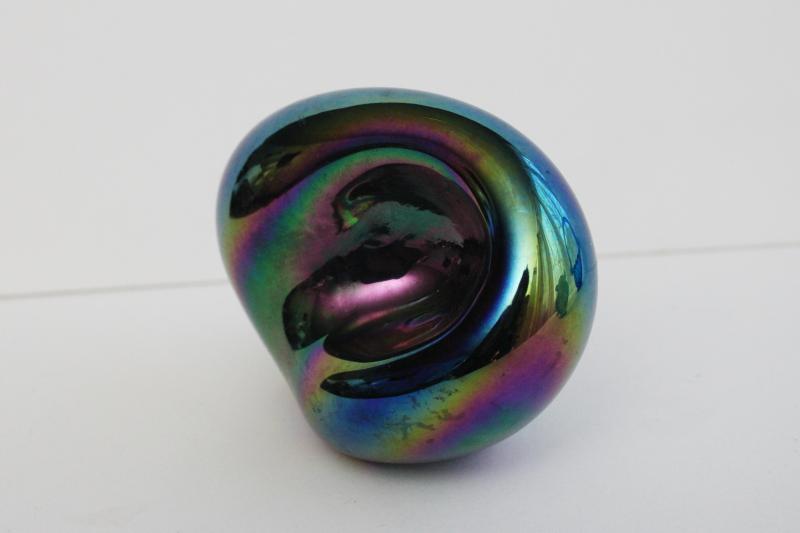 photo of signed Eickholt 90s vintage iridescent aurene blue glass paperweight #3