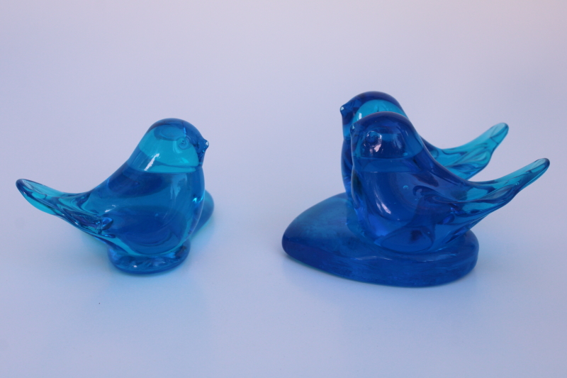 photo of signed Leo Ward glass bluebirds of happiness, pair of birds w/ heart, blue bird candle holder  #3